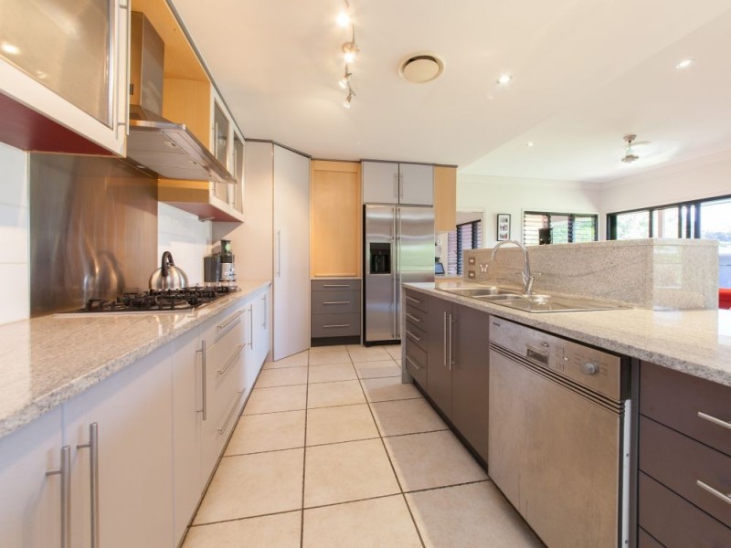 51 St Helens Road, Mitchelton QLD 4053