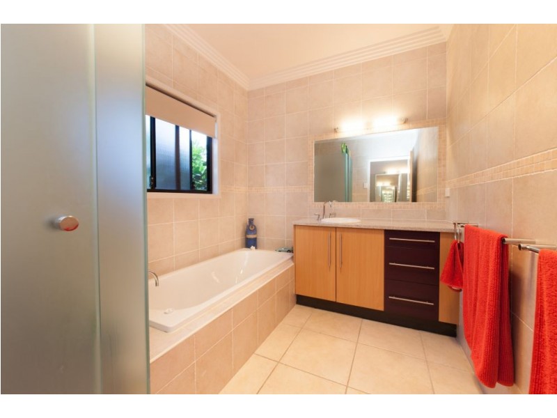 51 St Helens Road, Mitchelton QLD 4053