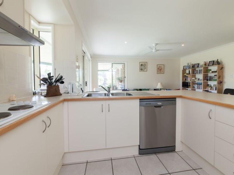 3 Ogle Place, Windaroo QLD 4207