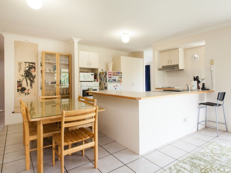 3 Ogle Place, Windaroo QLD 4207