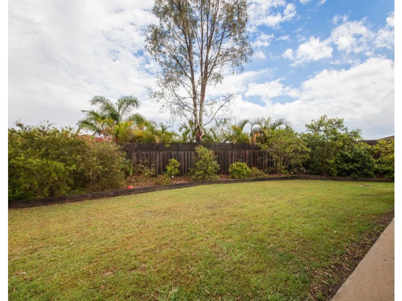 3 Ogle Place, Windaroo QLD 4207