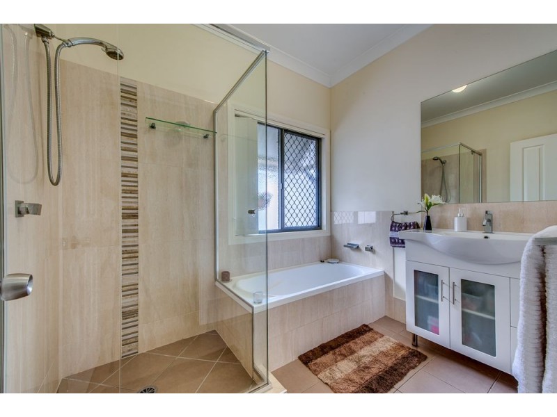 25 Wildflower Drive, Springfield Lakes QLD 4300