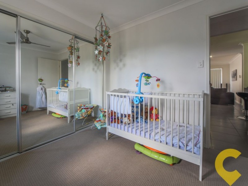 32 Columbia Drive, Bellbird Park QLD 4300