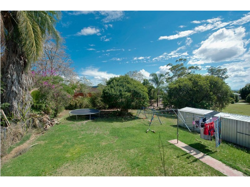 29 Cemetery Road, Raceview QLD 4305
