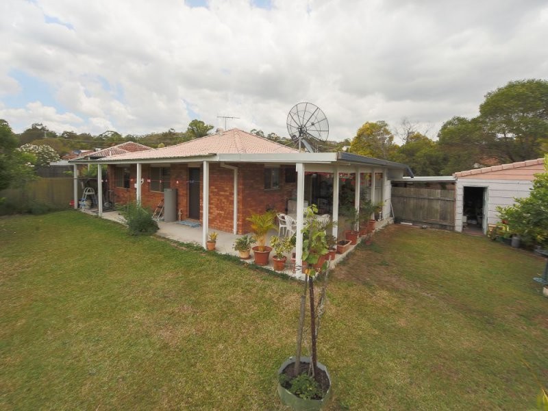 7 Tregana Circuit, Edens Landing QLD 4207