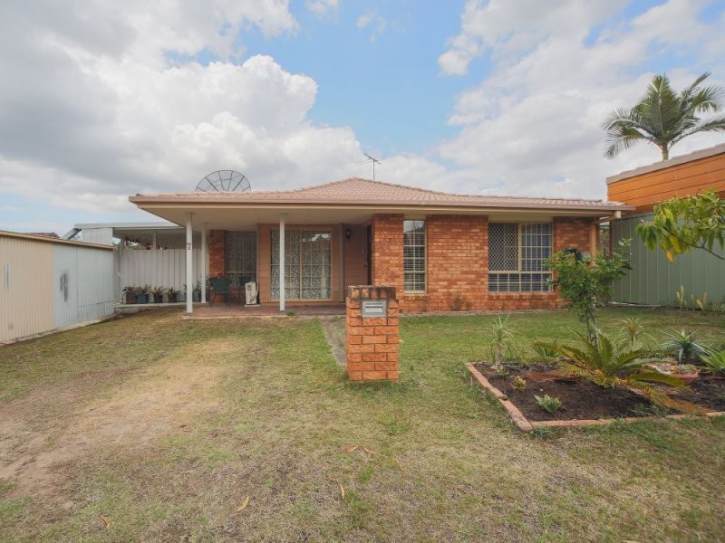 7 Tregana Circuit, Edens Landing QLD 4207