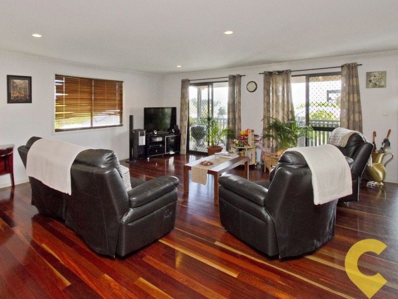 5 Midson Sreet, Petrie QLD 4502