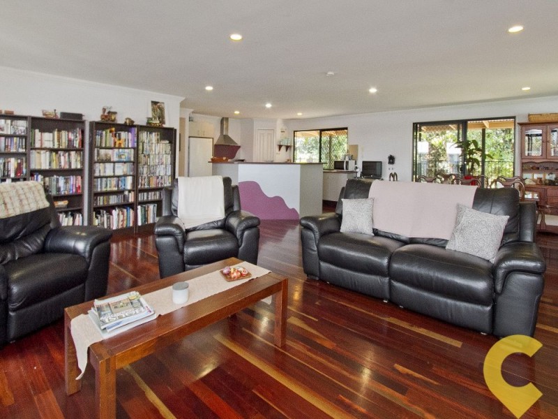 5 Midson Sreet, Petrie QLD 4502