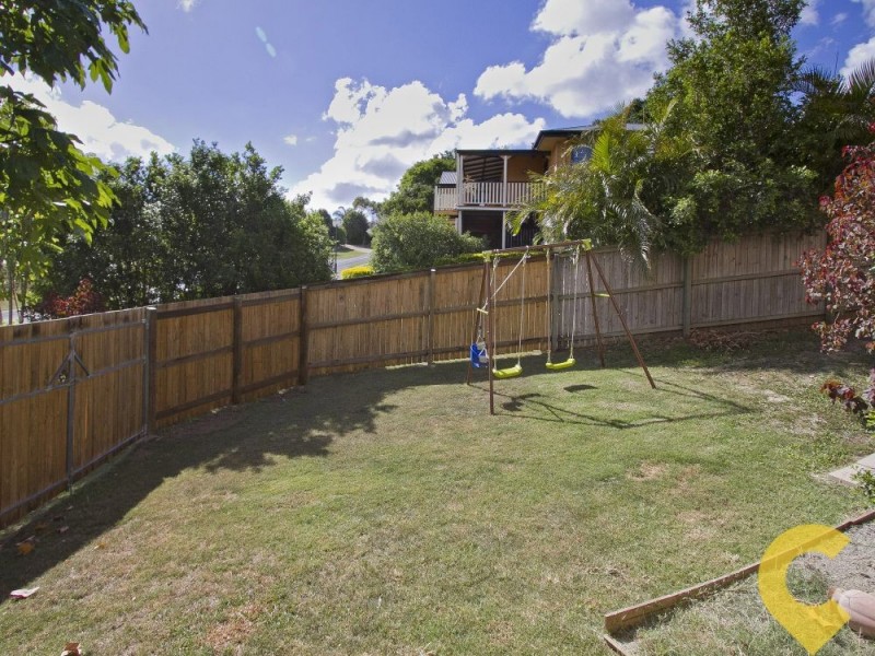 5 Midson Sreet, Petrie QLD 4502