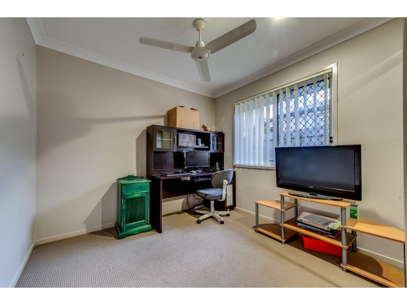 8 Lilly Pilly Street, Heathwood QLD 4110