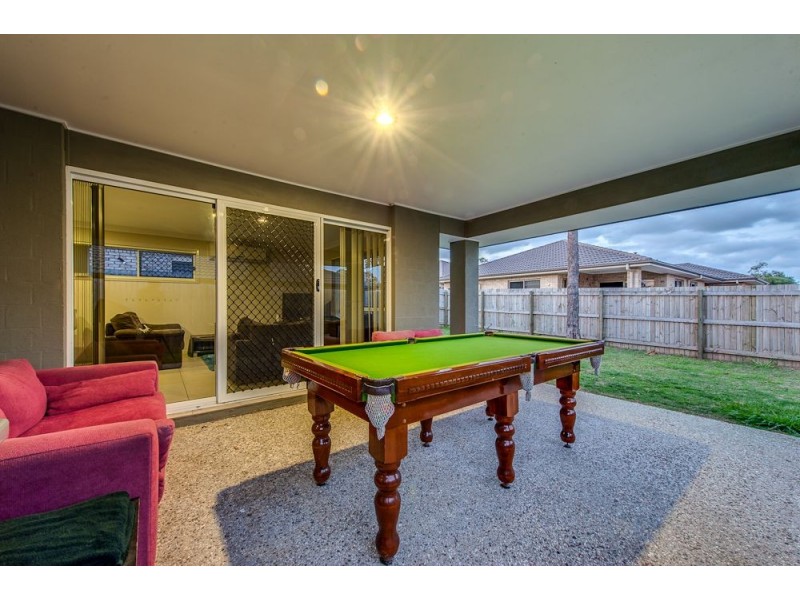 8 Lilly Pilly Street, Heathwood QLD 4110