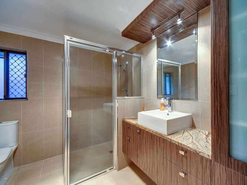 106 Wilgarning Street, Stafford Heights QLD 4053