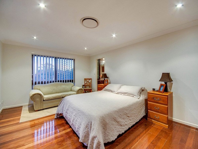 106 Wilgarning Street, Stafford Heights QLD 4053