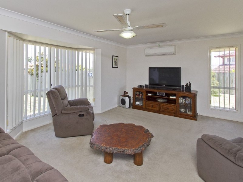 9 Harriet Place, Deception Bay QLD 4508