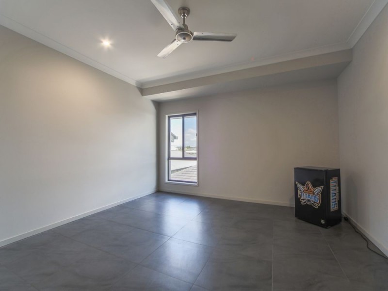 18 Warrandyte Street, Upper Coomera QLD 4209