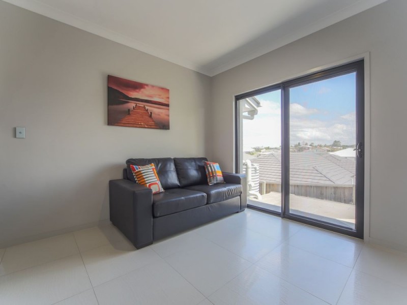 18 Warrandyte Street, Upper Coomera QLD 4209