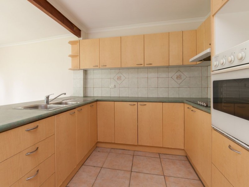 53 Anchusa St, Kingston QLD 4114