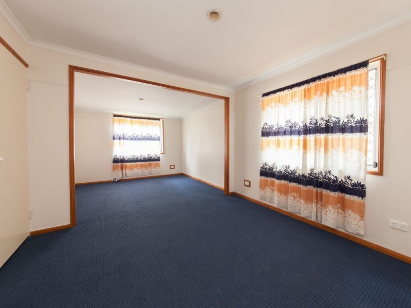 53 Anchusa St, Kingston QLD 4114