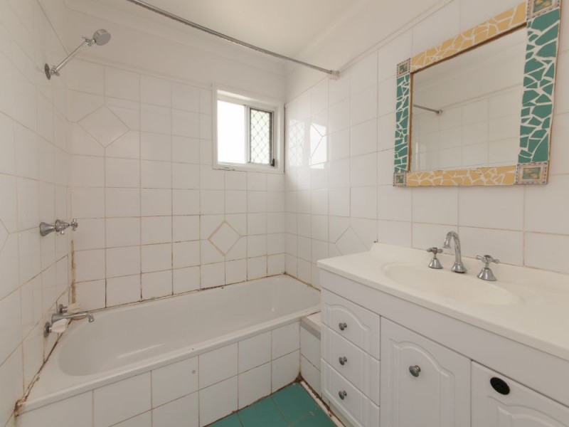 53 Anchusa St, Kingston QLD 4114