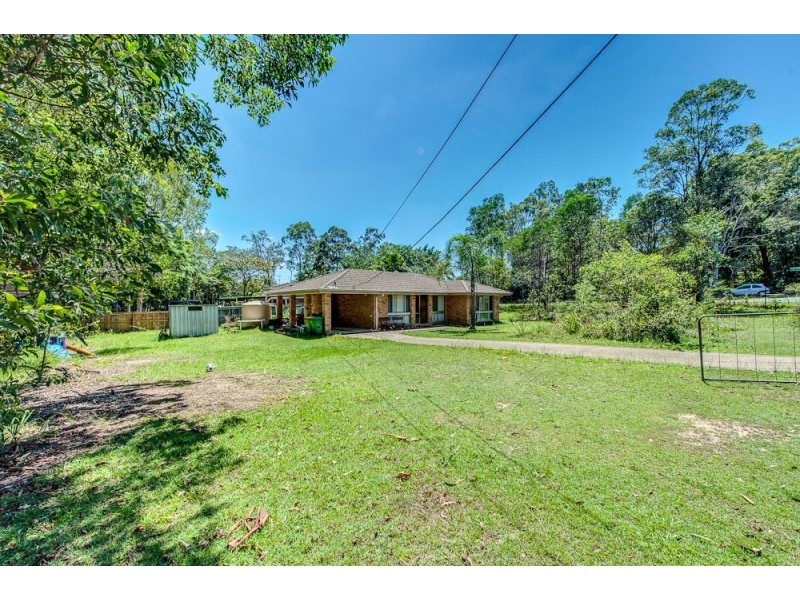 4 Steven Street, Camira QLD 4300