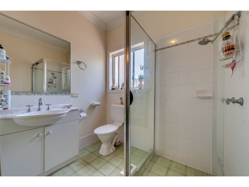 15 Jezabel Drive, Springfield Lakes QLD 4300