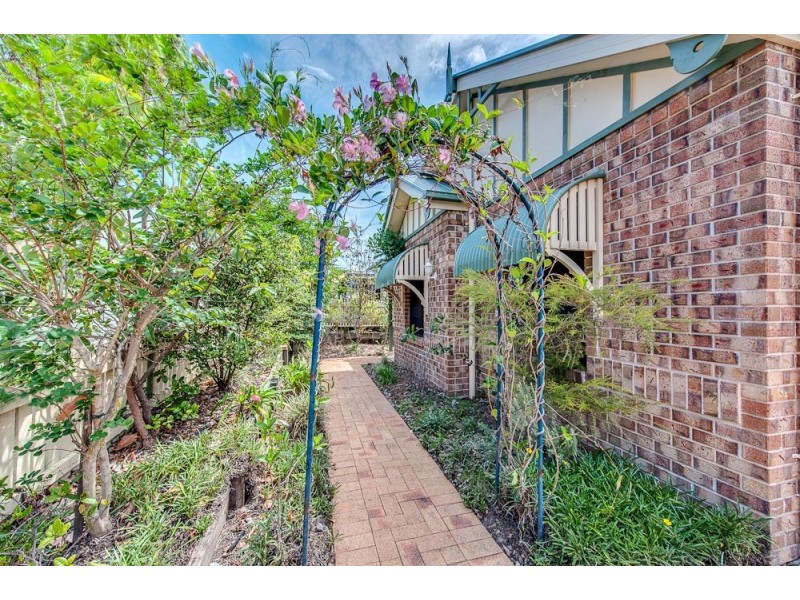 15 Jezabel Drive, Springfield Lakes QLD 4300