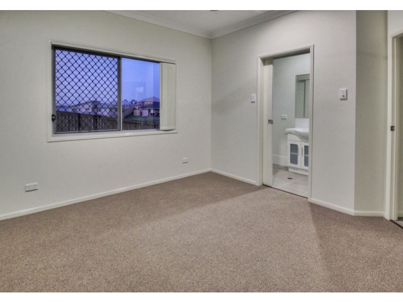 23 Tea Trees Avenue, Springfield Lakes QLD 4300