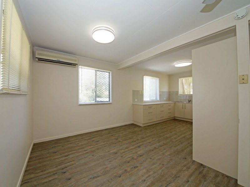 2 Thompson Road, Deception Bay QLD 4508