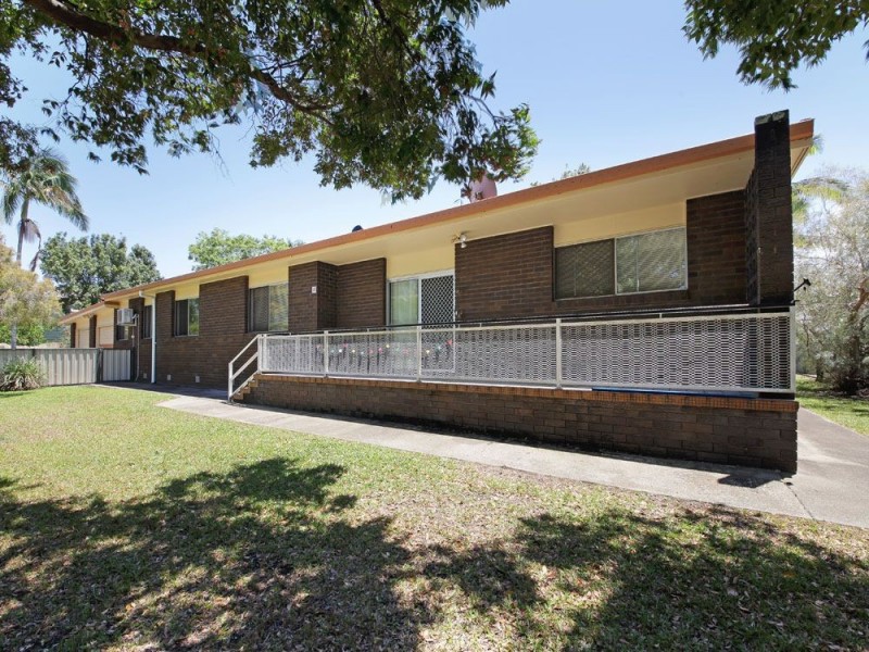 2 Thompson Road, Deception Bay QLD 4508