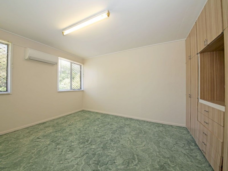 2 Thompson Road, Deception Bay QLD 4508