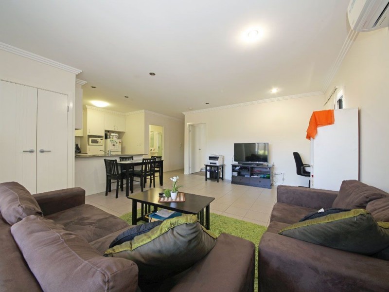 2/45 Birdwood Street, Zillmere QLD 4034