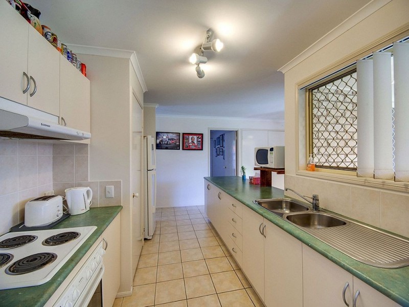 2 Tawny Court, Bray Park QLD 4500