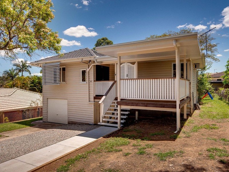 42 Young Street, Petrie QLD 4502