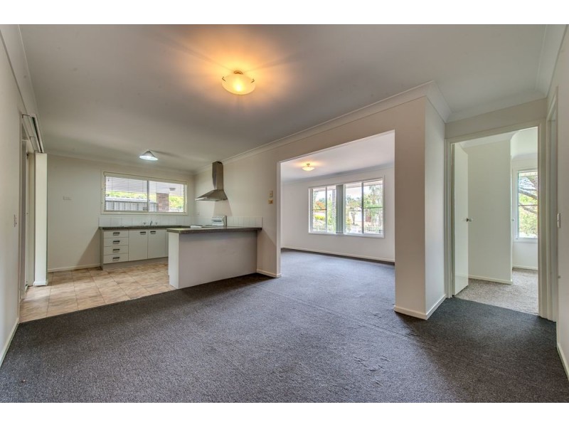 18 Alicia Road, Camira QLD 4300