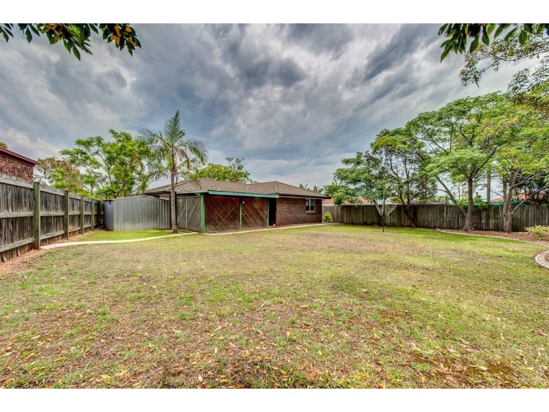 18 Alicia Road, Camira QLD 4300