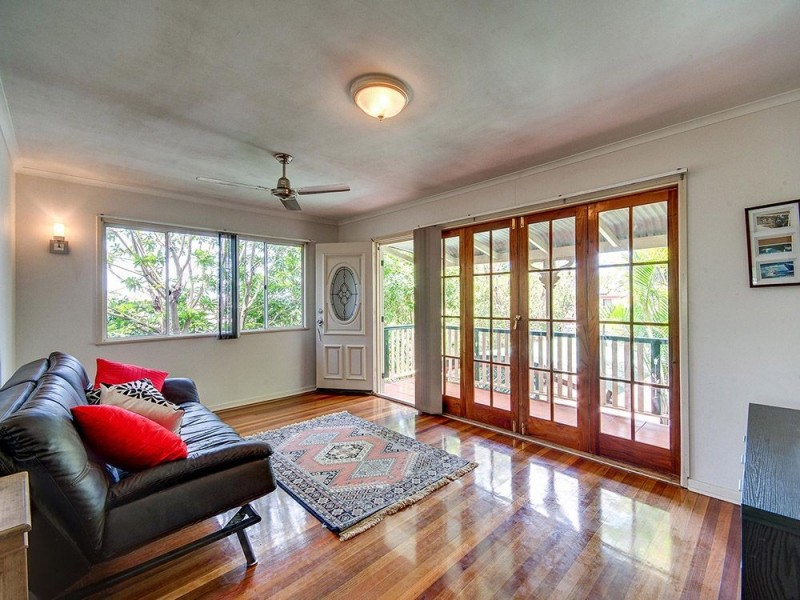 76 Patricks Road, Arana Hills QLD 4054