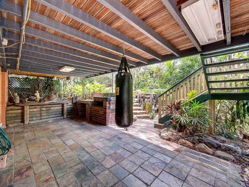 76 Patricks Road, Arana Hills QLD 4054