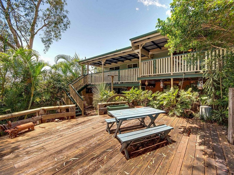 76 Patricks Road, Arana Hills QLD 4054