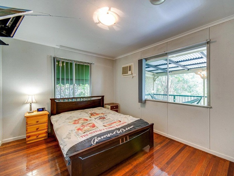 76 Patricks Road, Arana Hills QLD 4054