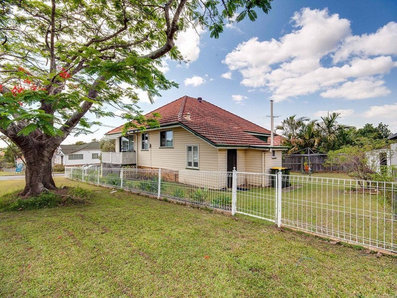 10 Farnell Street, Chermside QLD 4032