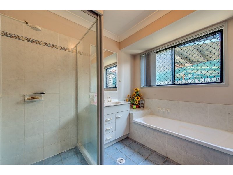 77 Azalea Street, Inala QLD 4077