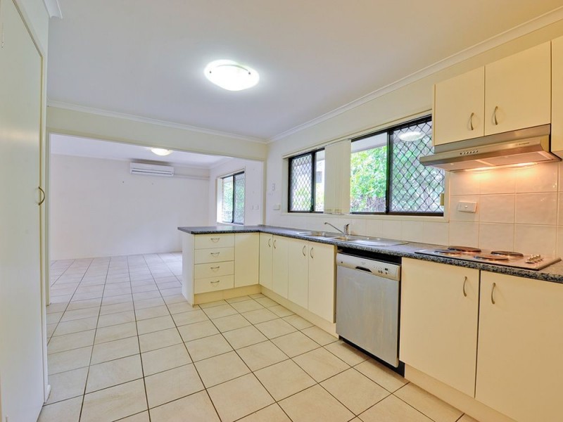 5 Jane Street, Arana Hills QLD 4054