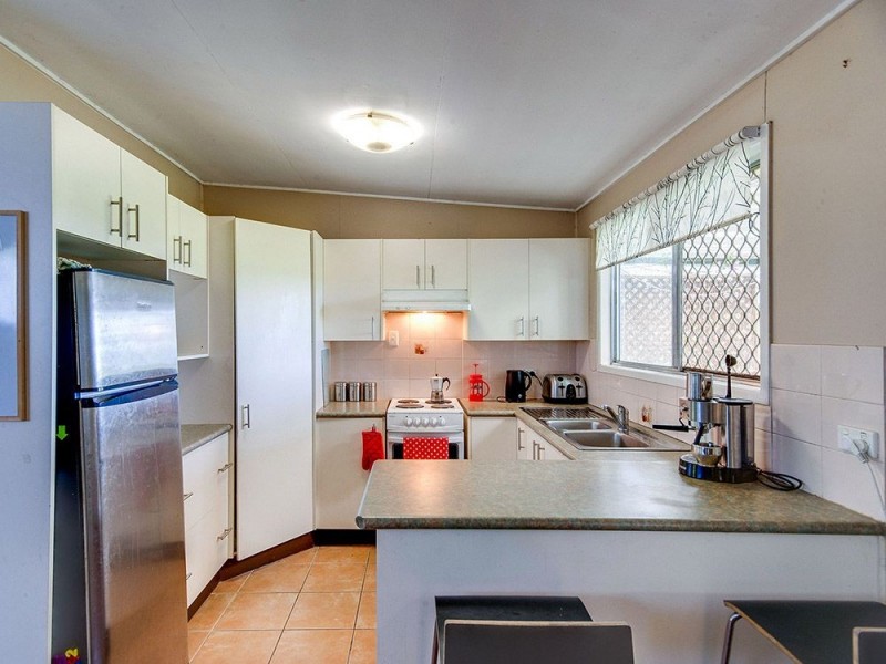 102 Peter St, Strathpine QLD 4500