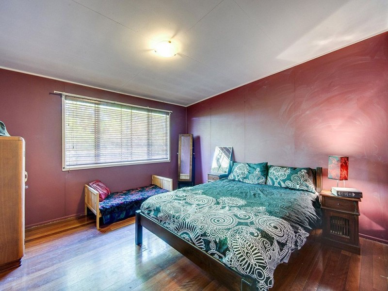 102 Peter St, Strathpine QLD 4500