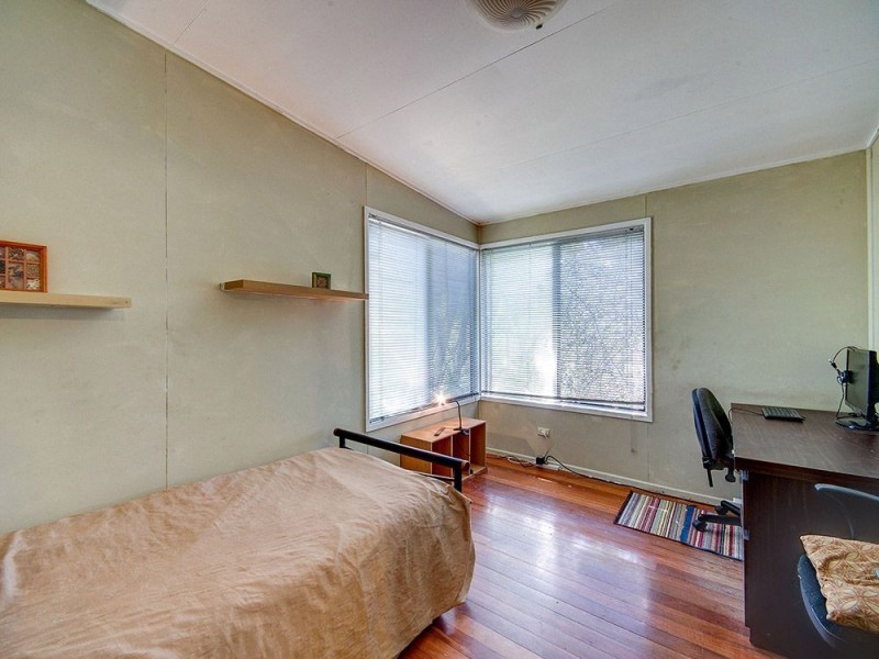 102 Peter St, Strathpine QLD 4500