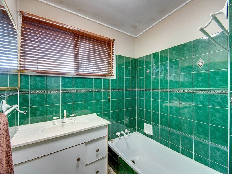 102 Peter St, Strathpine QLD 4500