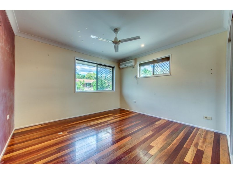 6 Milgate Street, Collingwood Park QLD 4301