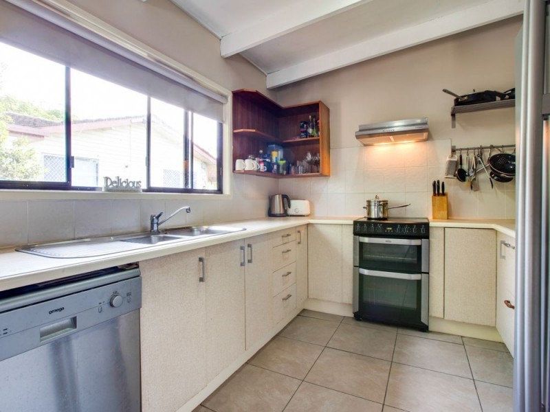 4 Avondale St, Underwood QLD 4119