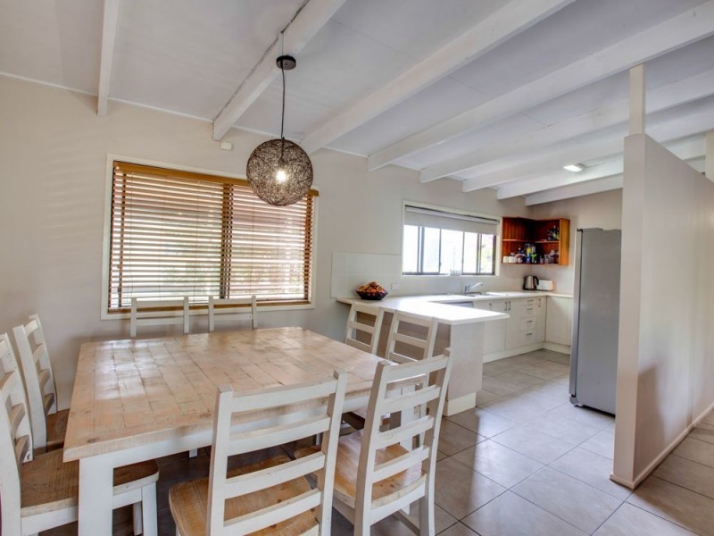 4 Avondale St, Underwood QLD 4119