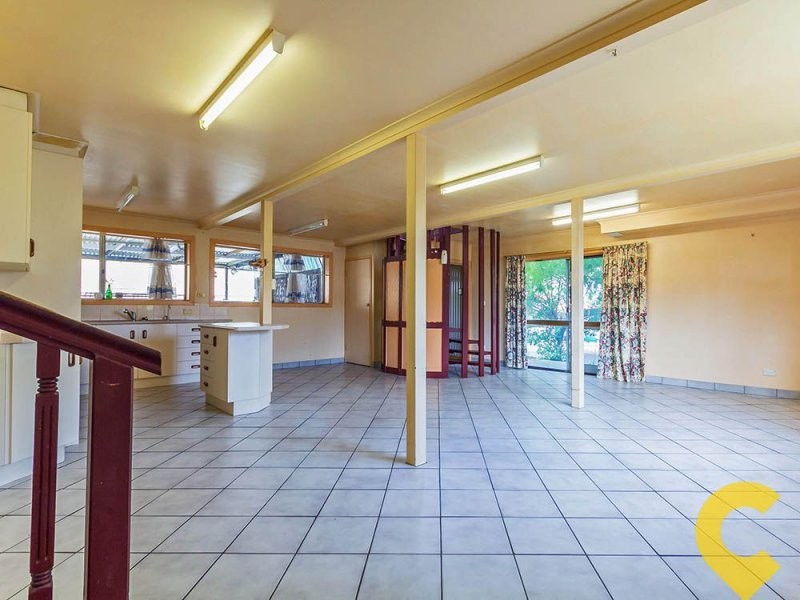 8 Rainbow Street, Sandgate QLD 4017